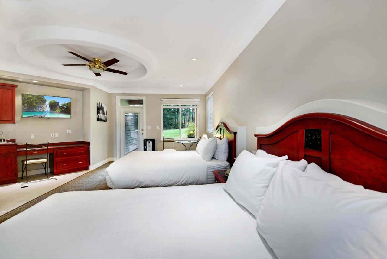 Crown Isle & Golf Community