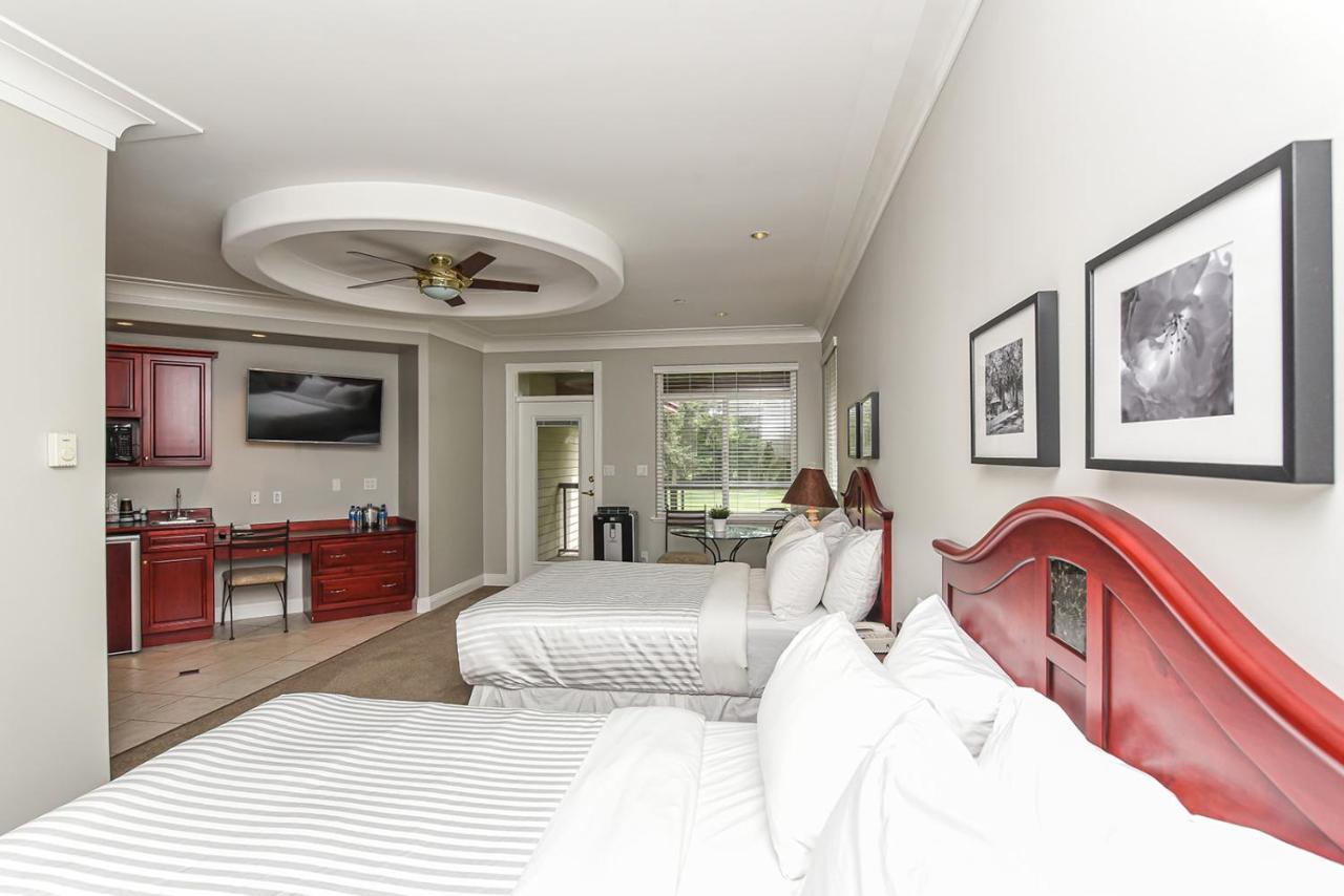 Crown Isle & Golf Community 4* Courtenay