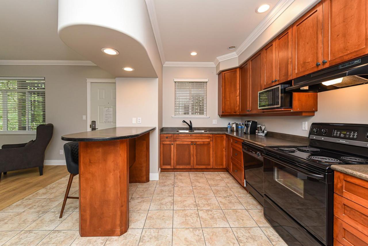 Crown Isle & Golf Community 4*