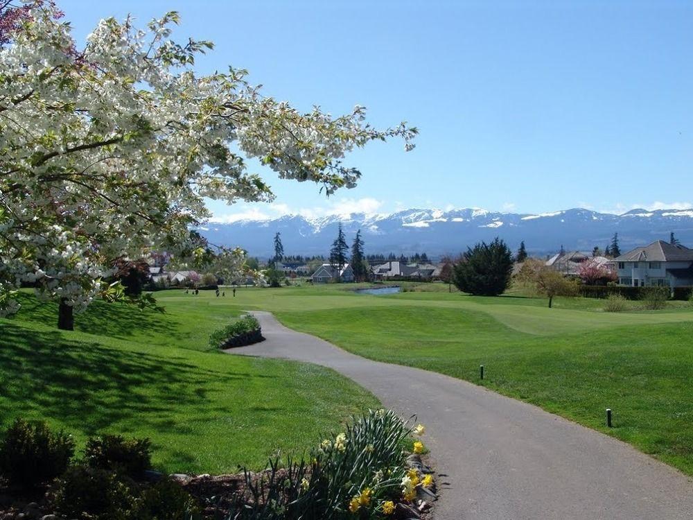 Crown Isle & Golf Community Resort